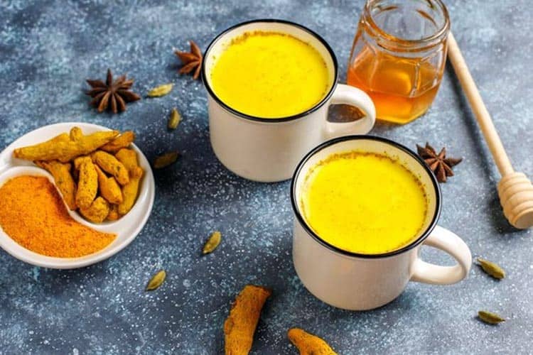 8 Minuman Herbal Pelancar Haid, Mudah Bikinnya Segar Rasanya