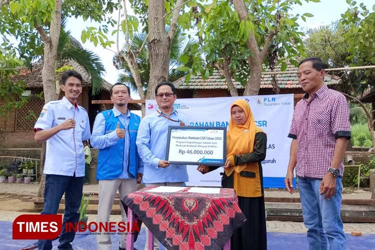 PLN UP Brantas Salurkan Bantuan ke Sekolah Terdampak Bencana di Malang