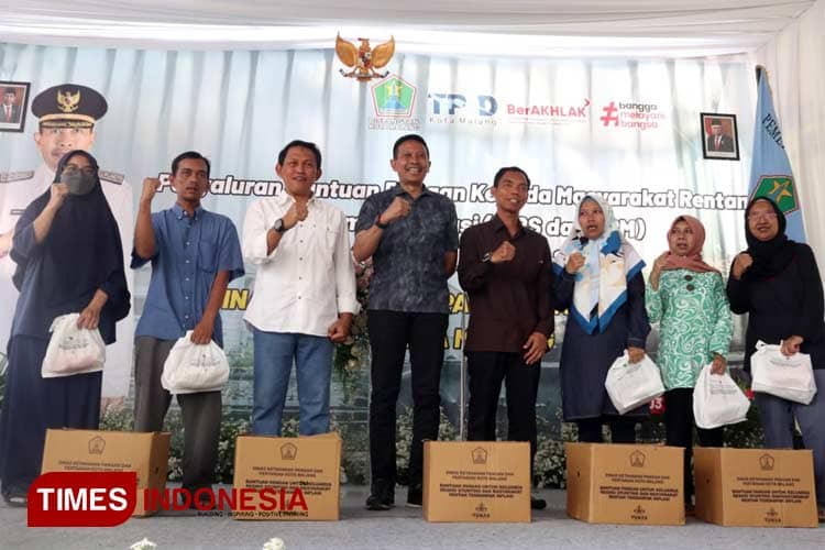 Tekan Inflasi dan Stunting, Pemkot Malang Salurkan 3.220 Paket Bantuan