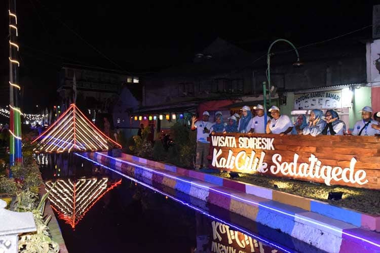 Ning Sasha: Sido Resik Kali Cilik Sedatigede Ciamik