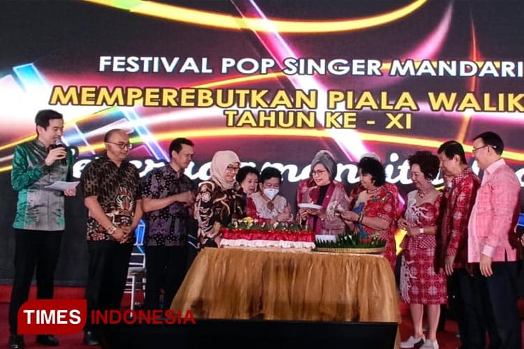 Disbudporapar Kota Surabaya Buka Festival Pop Singer Mandarin