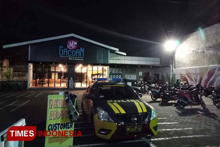 Perkelahian Pengunjung Warung vs Jukir, Berujung Tawuran