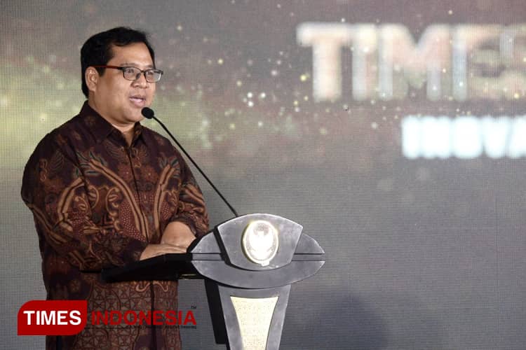 Pantun CEO TIMES Indonesia Buka Anugerah TIMES Indonesia Regional Jatim