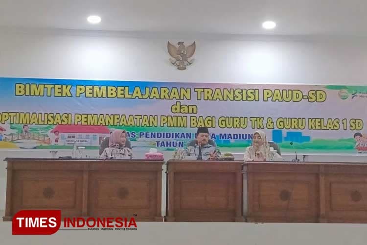 Perkuat Komunitas Belajar, Wali Kota Madiun dan Dosen UNIPMA Ajak Guru Optimalkan Platform Merdeka Mengajar