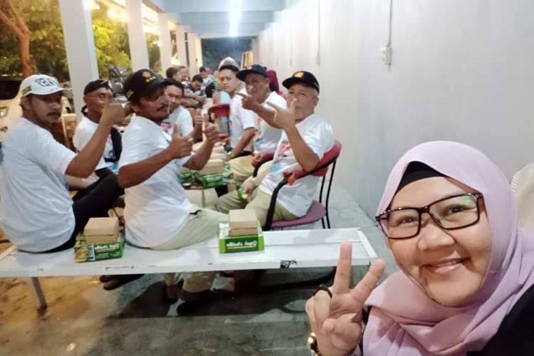 Relawan for Gibran Kota Mojokerto Kompak Nobar Debat, Bangga Performa Anak Muda