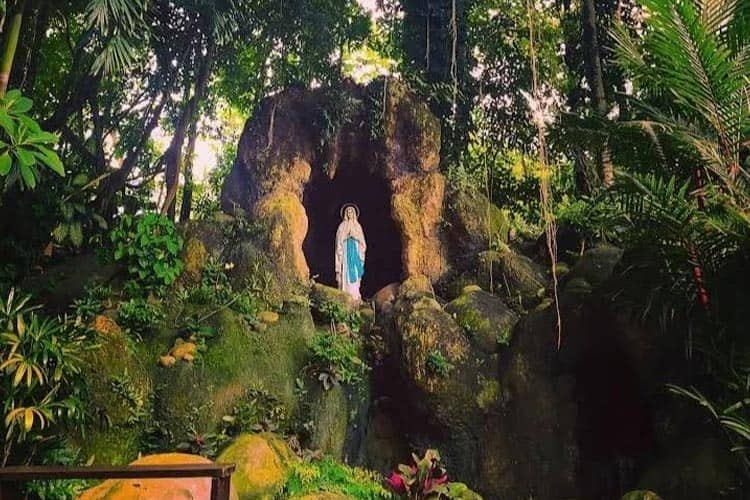 Gua Maria Sendangrejo, Wisata Rohani di Blitar yang Cocok untuk Rayakan Natal