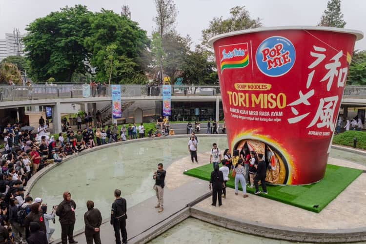 Indomie dan Pop Mie Berkolaborasi untuk Hadirkan Sensasi Baru dengan Indomie x Pop Mie Tori Miso Ramen