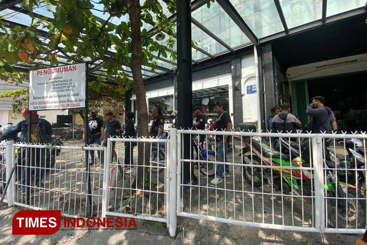 Ada Plang Terpasang di Sardo Swalayan Malang, Bertuliskan Soal Bagi Harta