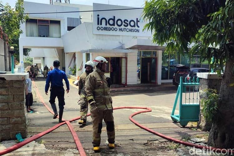Jaringan Indosat Gangguan, Penyebabnya Karena Kebakaran