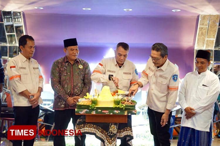 DLU Operasikan KM Dharma Ferry VI Rute Semarang-Kumai, BHS: Ikon Standar Keselamatan