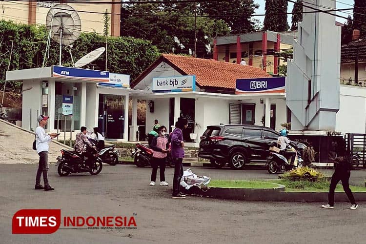 Mahasiswa Universitas Galuh Ciamis Gelar Aksi Tolak Dinasti Politik dan Pelanggar HAM