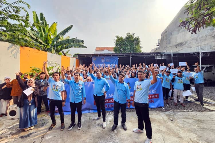Ratusan Aktivis dan Mahasiswa Jawa Timur Siap Menangkan Prabowo - Gibran