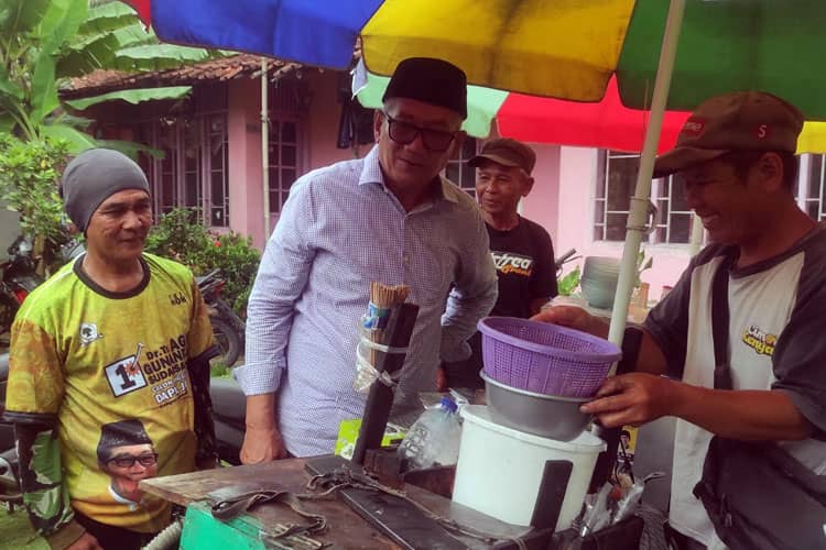 Kunker ke Pamarican, Kang Agun Beri Motivasi ke Komunitas Pedagang Keliling