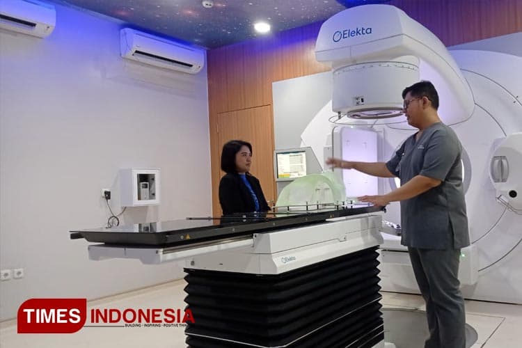 RS Mitra Keluarga Kenjeran Miliki Alat Radioterapi Kanker Berstandar Internasional