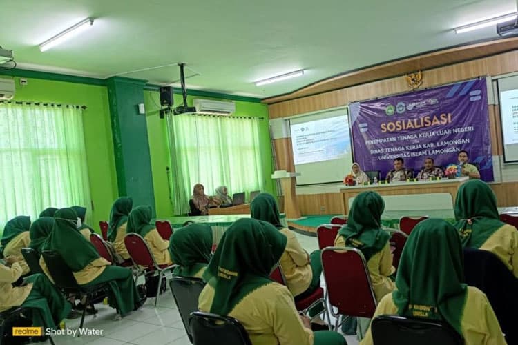 Sinergi Unisla dan Disnaker: Beri Mahasiswa Wawasan Lowongan Pekerjaan Karir di Luar Negeri
