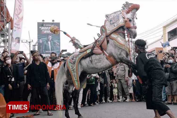 Cikal Bakal Seni Kuda Renggong Majalengka
