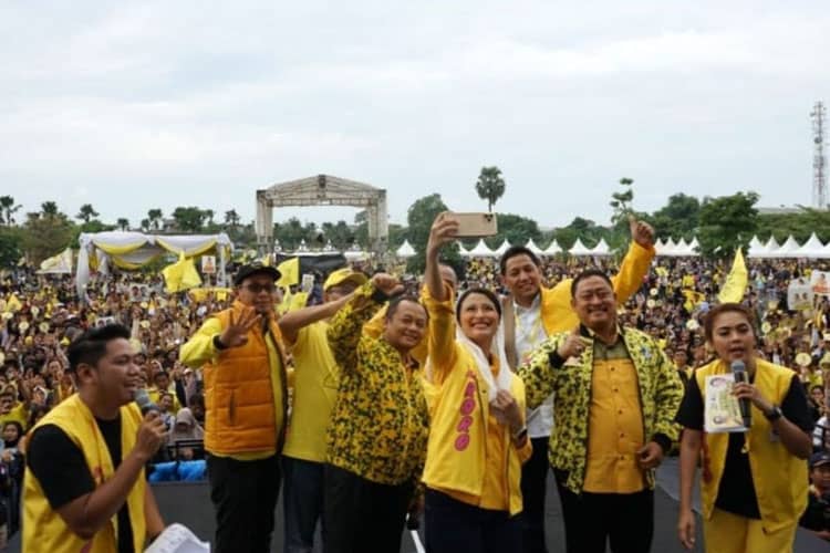 Golkar Jatim Kampanye Akbar, Sarmuji Janjikan Perekonomian Lebih Baik