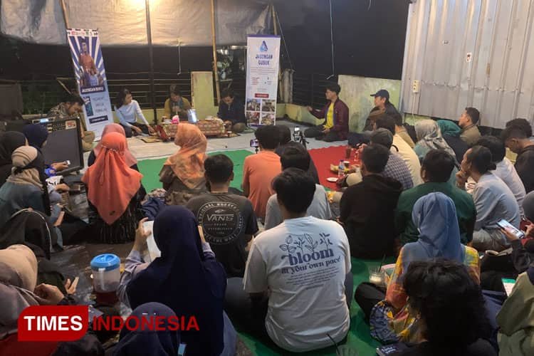 Bedah Buku Filsafat untuk Pemalas, Bikin Peserta Semakin Cinta Filsafat