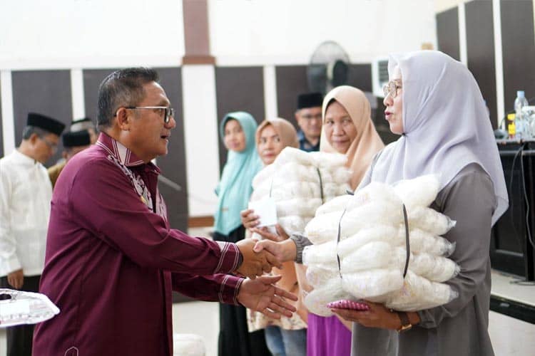 106 Penjual Nasi Kuning dan Gorengan di Kota Gorontalo dapat Bantuan