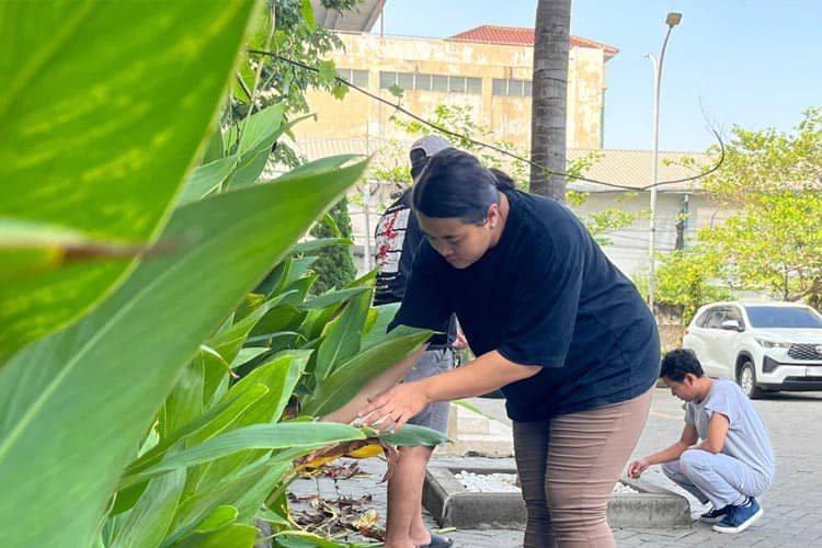 Fave Hotel Sidoarjo Gelar General Cleaning