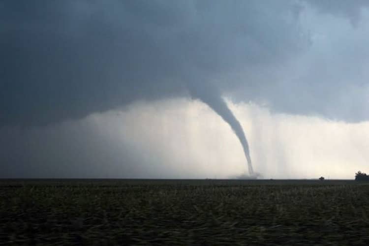 BMKG Ungkap Penyebab dan Dampak Tornado Rancaekek Bandung