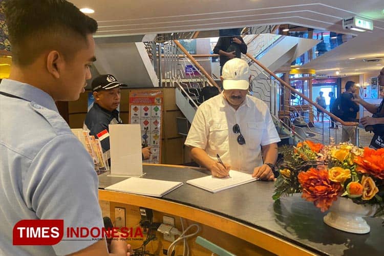 Naik KM Dharma Kartika V Saat Perjalanan Dinas, Begini Kesan Bupati Sumba Timur
