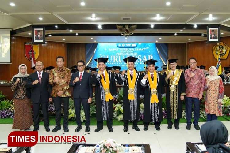 Kukuhkan Guru Besar Baru, Rektor UNMER Malang Dorong Pengembangan Ilmu Pengetahuan