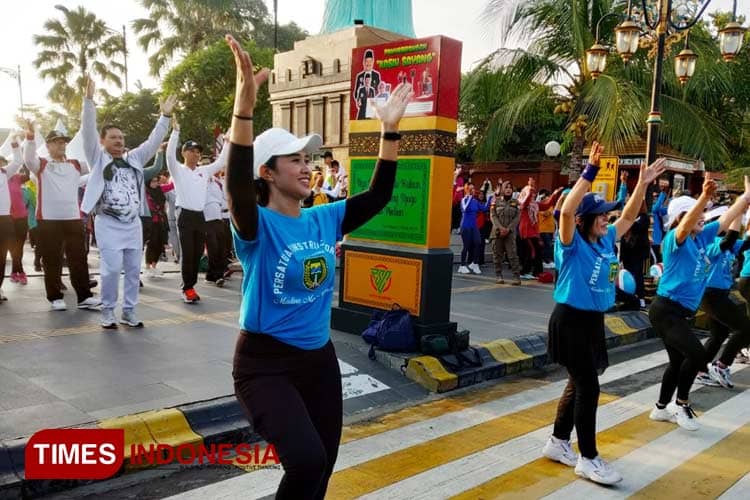 Giatkan Senam Bersama, Wali Kota Madiun: Warga Kota Madiun Harus Sehat dan Bahagia