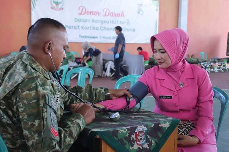 Sambut HUT Persit KCK, Brigif 13 Galuh Rahayu Gelar Kegiatan Donor Darah Bersama
