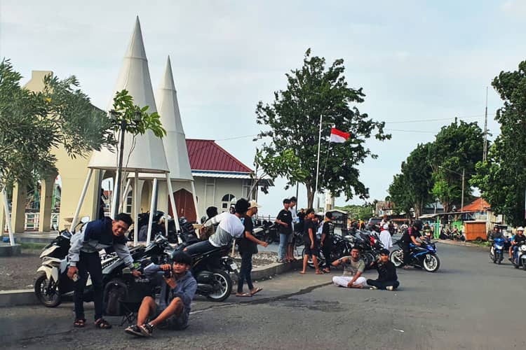 Pelabuhan Kota Pasuruan, Lokasi Favorit Ngabuburit Sambil Berburu Foto