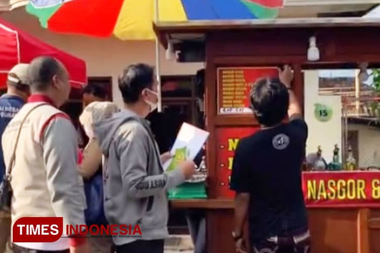 Dinas Kesehatan Periksa Jajanan Takjil di Kota Batu