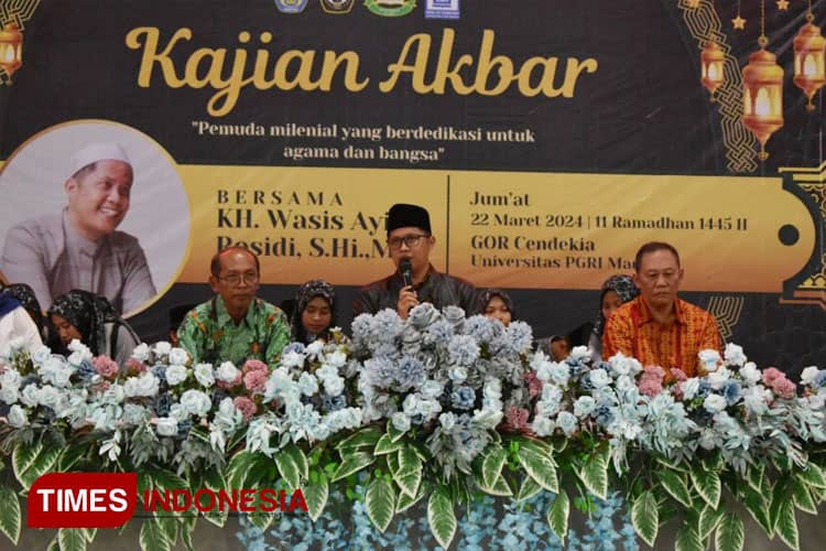 UKKI dan BEM UNIPMA Gelar Kajian Akbar Bersama KH. Wasis Ayib Rosidi
