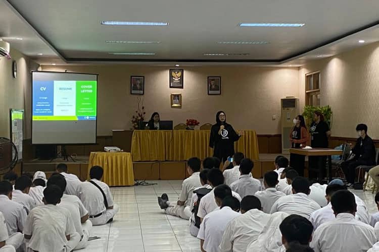 EKRUTES.ID Beri Pembinaan Karir dan Penyiapan Pasar Kerja untuk Siswa Kejuruan