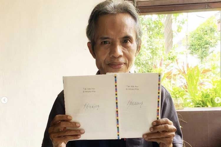 Mengenang Joko Pinurbo Sastrawan yang Dikenal dengan Karya Bermakna Mendalam