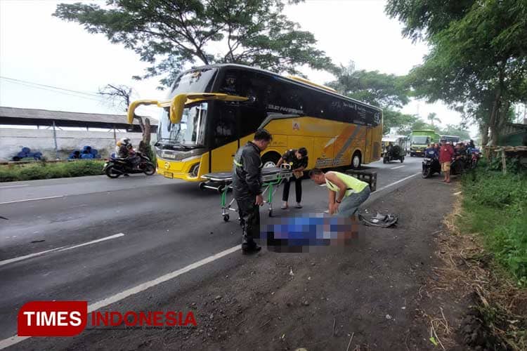 Pasangan Suami Istri Meninggal dalam Kecelakaan Rombongan Moge di Probolinggo