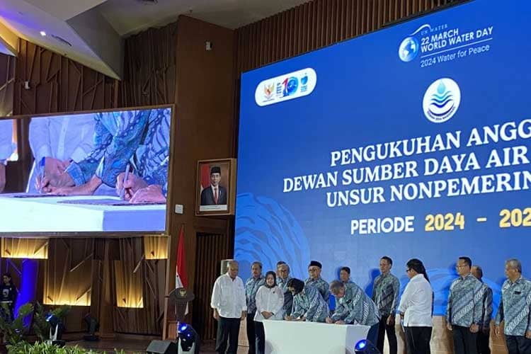 Menteri PUPR RI Kukuhkan Anggota Dewan Sumber Daya Air Nasional dari Unsur Nonpemerintah