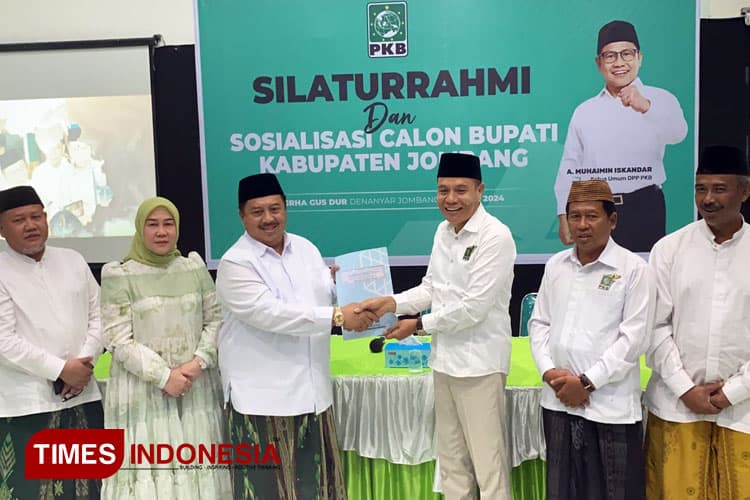 PKB, Partai Pertama yang Berikan Surat Rekomendasi ke H. Warsubi Maju Pilkada Jombang