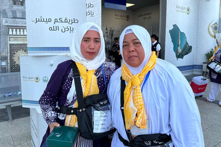 Kisah Ibu Rumah Tangga Naik Haji, Bahagia Tiba di Tanah Suci