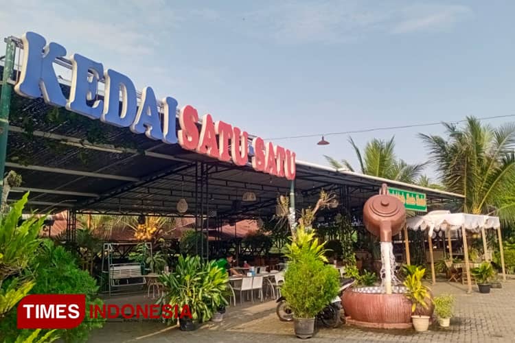 Kedai Makan Satu-Satu, Tawarkan Menu Spesial dengan Lokasi Luas dan Lingkungan Bersih