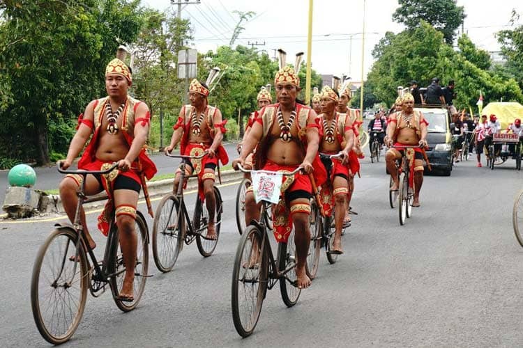 Pesona Sepeda Tua di Festival Onthel Nusantara Banyuwangi, Jadi Magnet Wisatawan