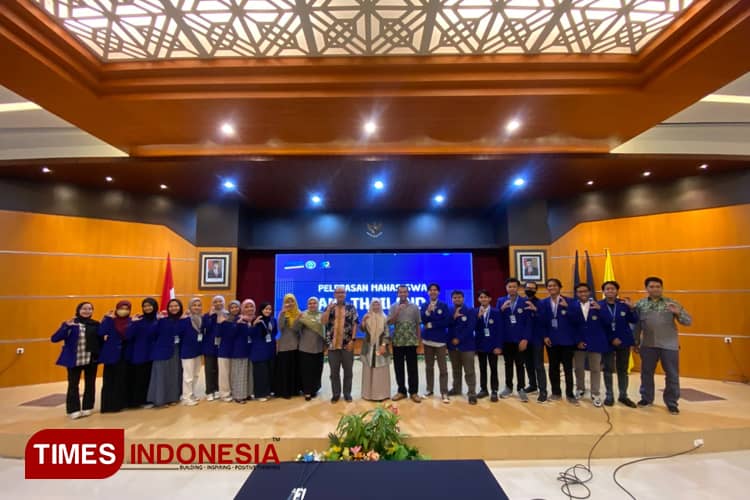 Fakultas Sastra UM Kolaborasi dengan AECI, 24 Mahasiswa Siap Mengajar di Thailand