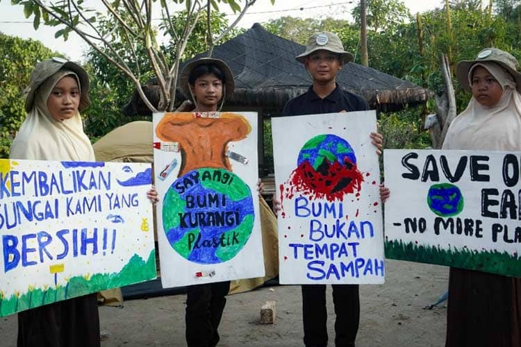 Puluhan Anak dan Remaja"Detektif Sungai" Suarakan Keprihatinan pada Kebersihan Sungai