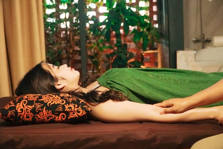 Pijat Bali di Rimbun Family Reflexology Bisa Pilih Tujuh Menu Ini