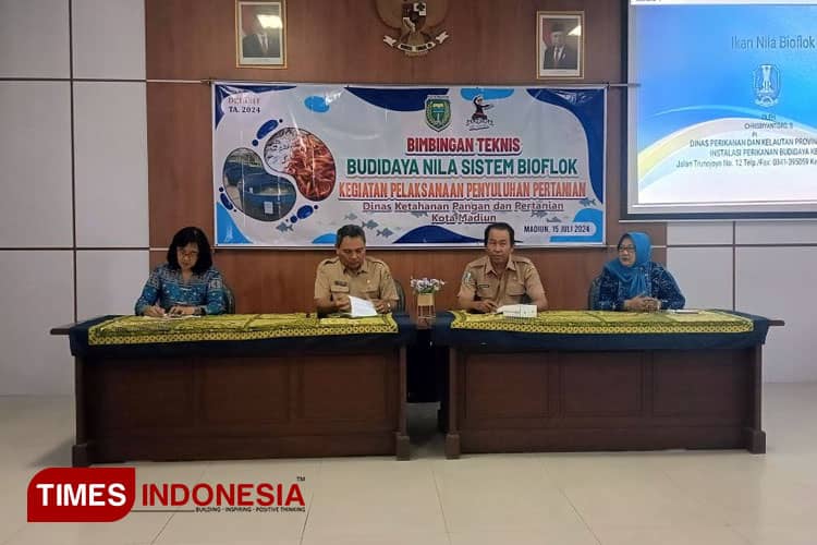 Dosen dan Mahasiswa Pendidikan Biologi UNIPMA Ikuti Bimtek Budidaya Ikan Nila Sistem Bioflok
