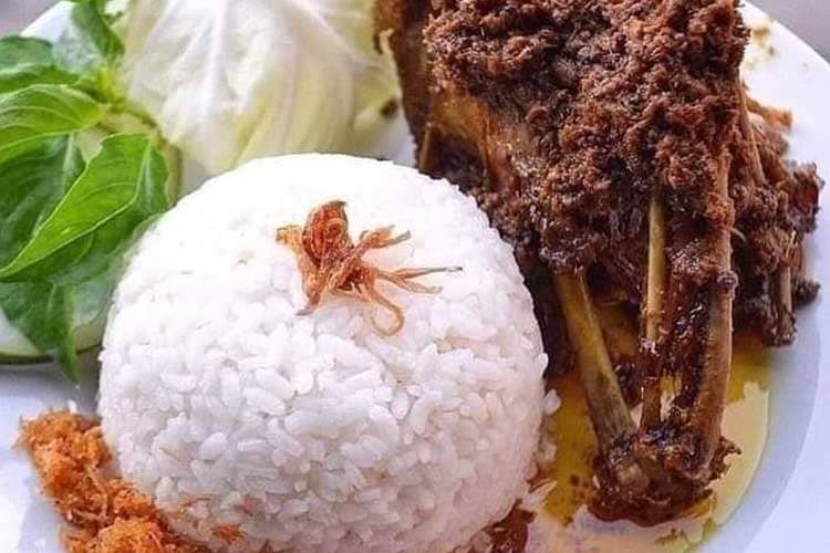 Bebek Madura Bumbu Hitam, Juara Nikmatnya!