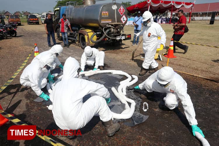 Dinas Lingkungan Hidup Gandeng PPLI dan DESI Gelar Simulasi Penanganan Bencana Pencemaran