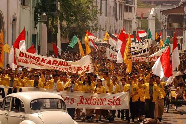 5 Rekomendasi Film Tentang Demonstrasi Tuntut Demokrasi