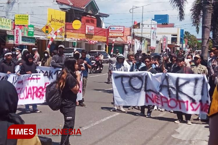 Mahasiswa Cilacap Tolak Revisi UU Pilkada 2024, 223 Polisi Amankan Aksi