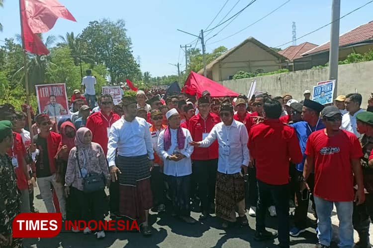 Pilkada Lombok Utara 2024, Puluhan Ribu Masyarakat Iringi Danny-Zaky Daftar ke KPU KLU