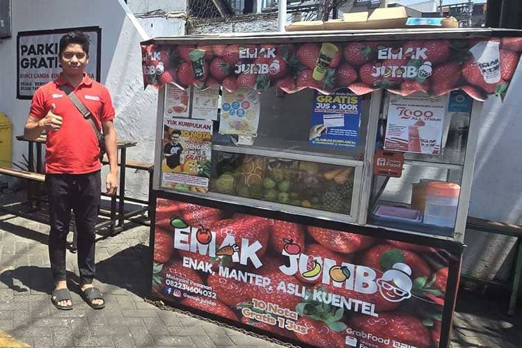 Emak Jumbo Juice: Kisah Sukses Kolaborasi Hebat Pelaku Kuliner Alfamart